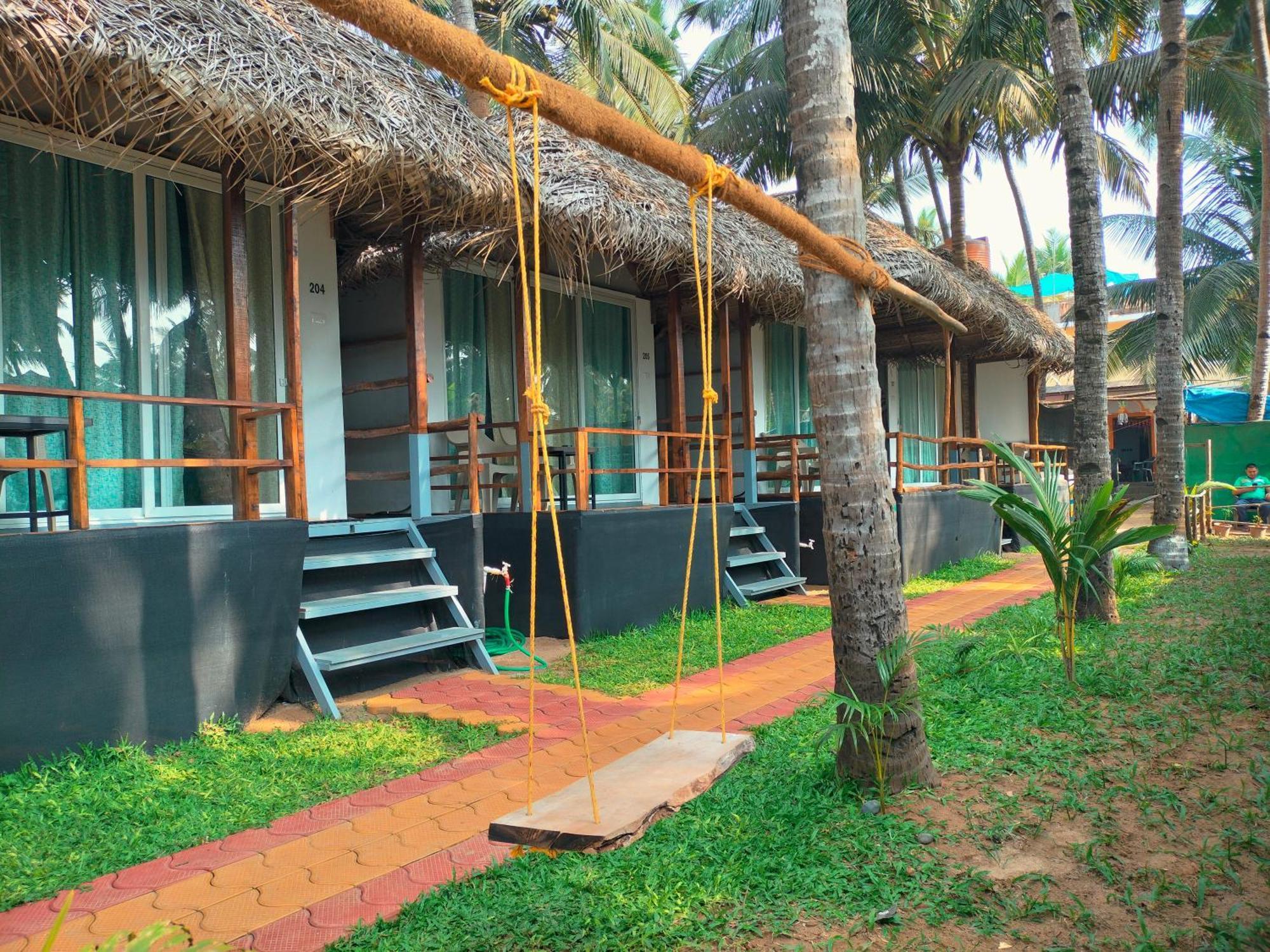 Agonda Beach Chalets Екстериор снимка