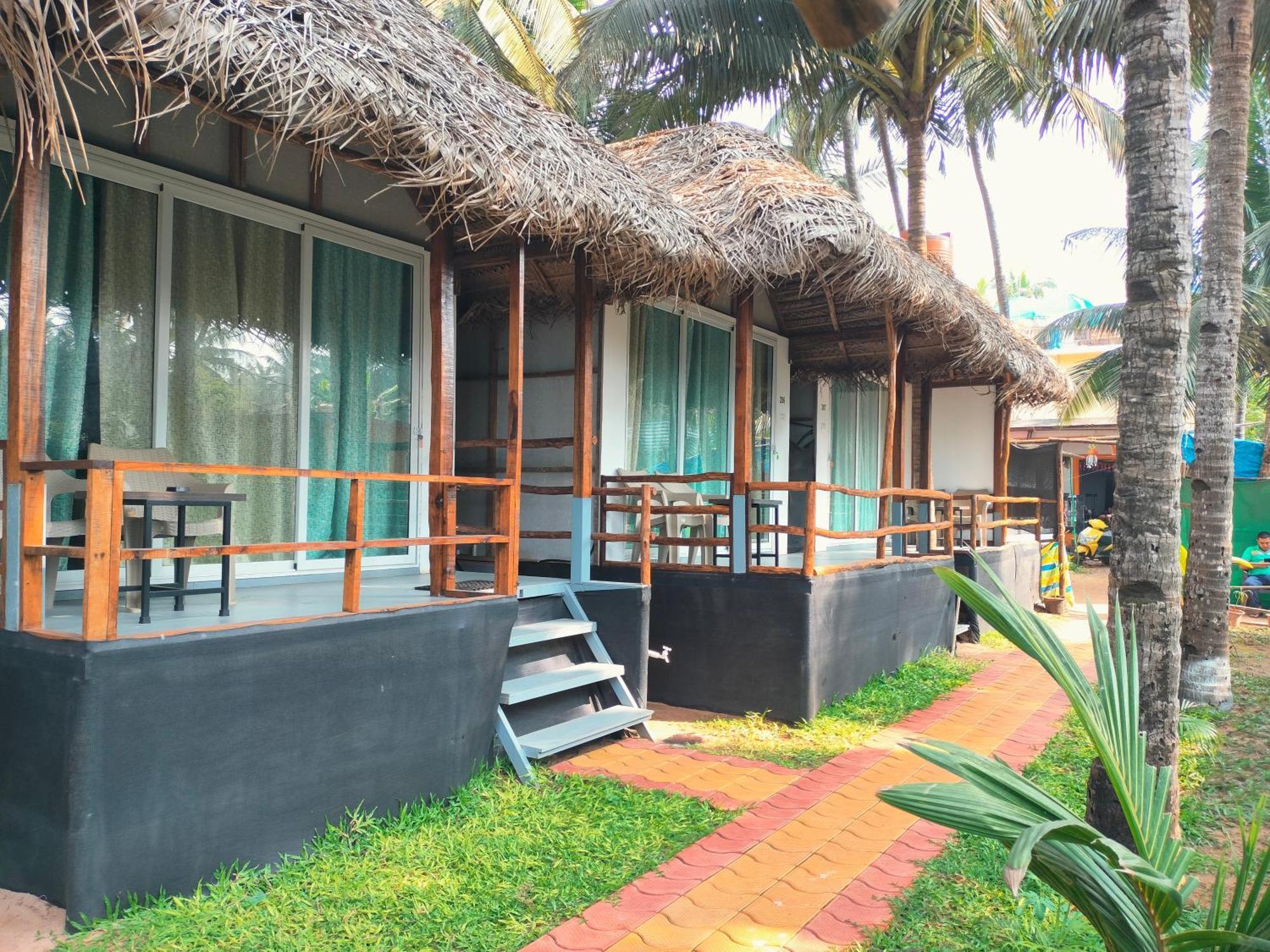 Agonda Beach Chalets Екстериор снимка