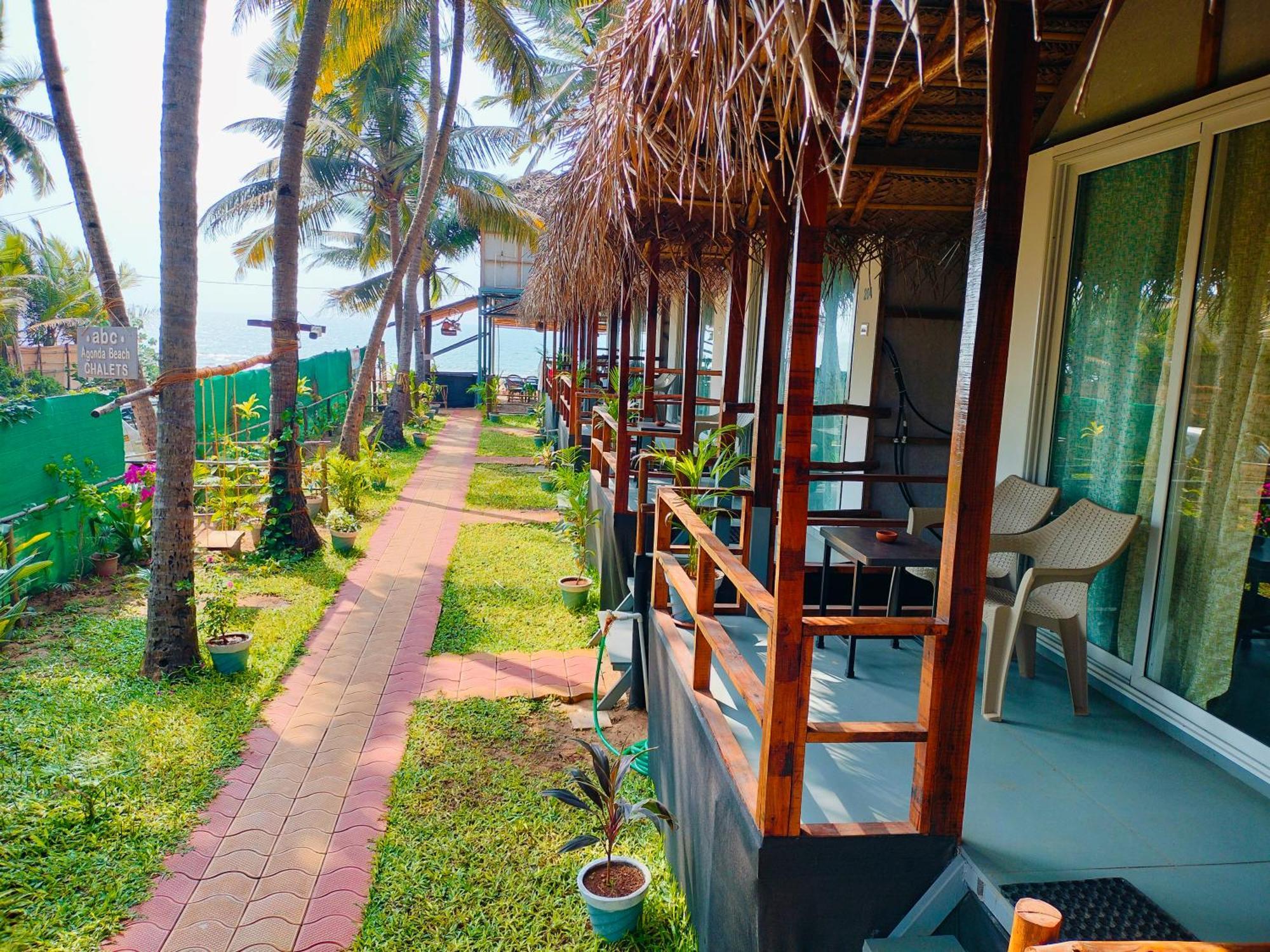 Agonda Beach Chalets Екстериор снимка