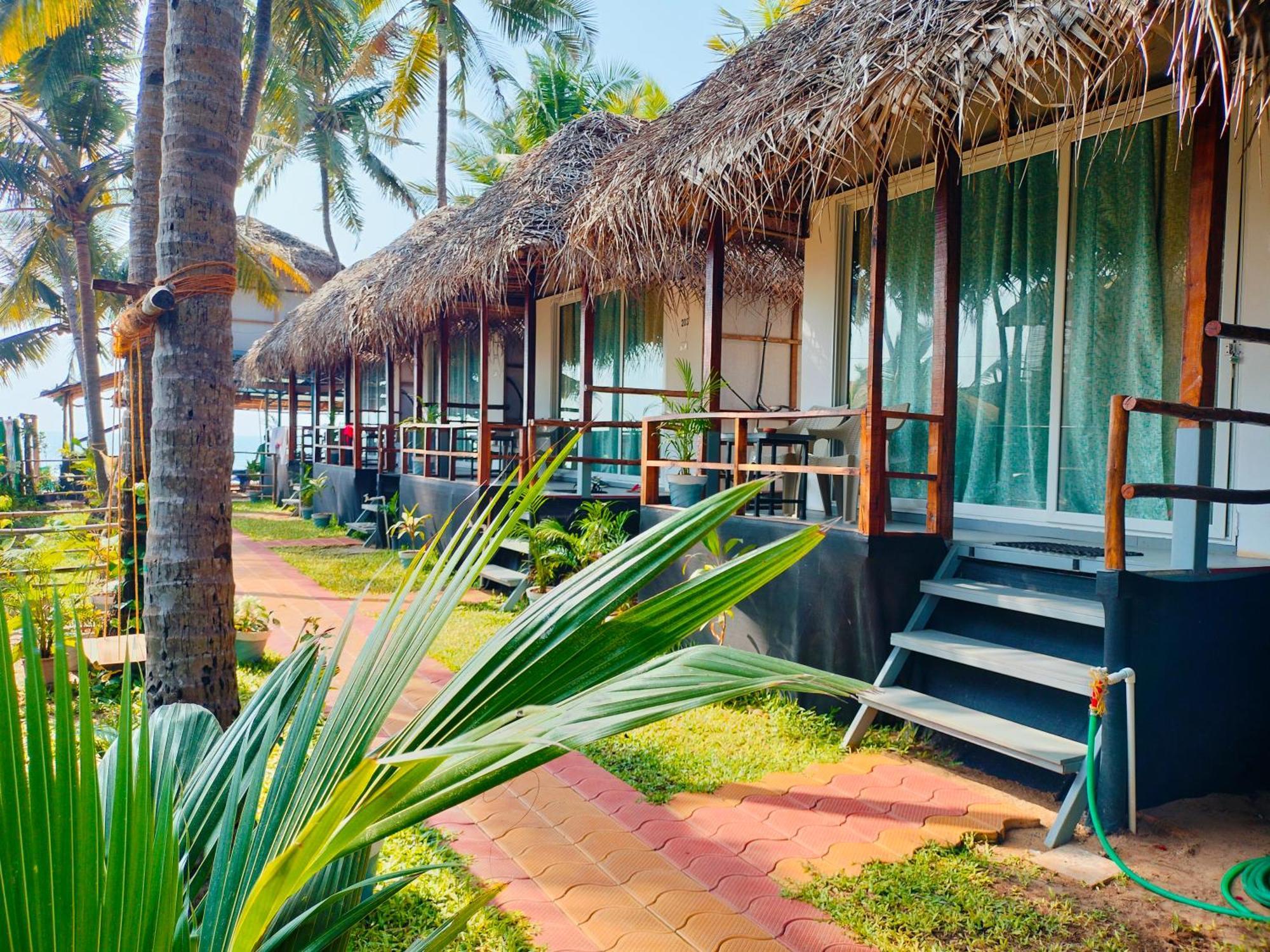 Agonda Beach Chalets Екстериор снимка